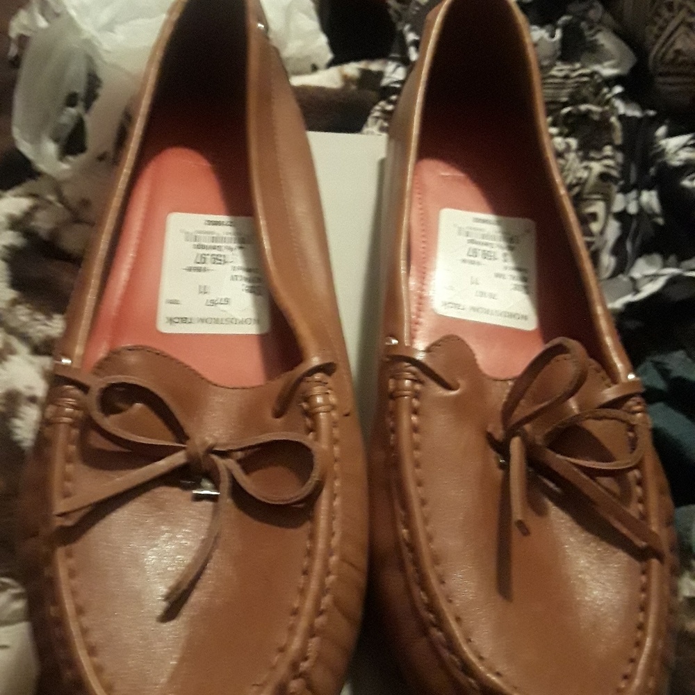 Shoes - Picture 2 of 5